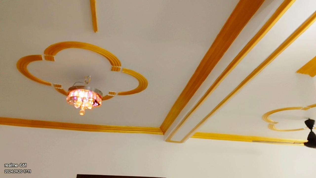 Ganga Paying Guest House Varanasi Rom bilde