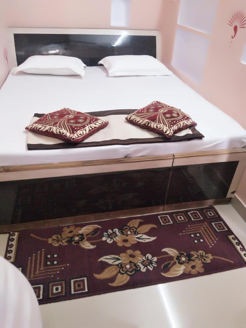 Ganga Paying Guest House Varanasi Rom bilde