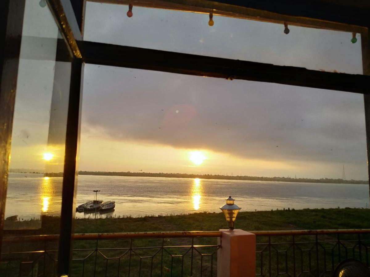 Ganga Paying Guest House Varanasi Rom bilde